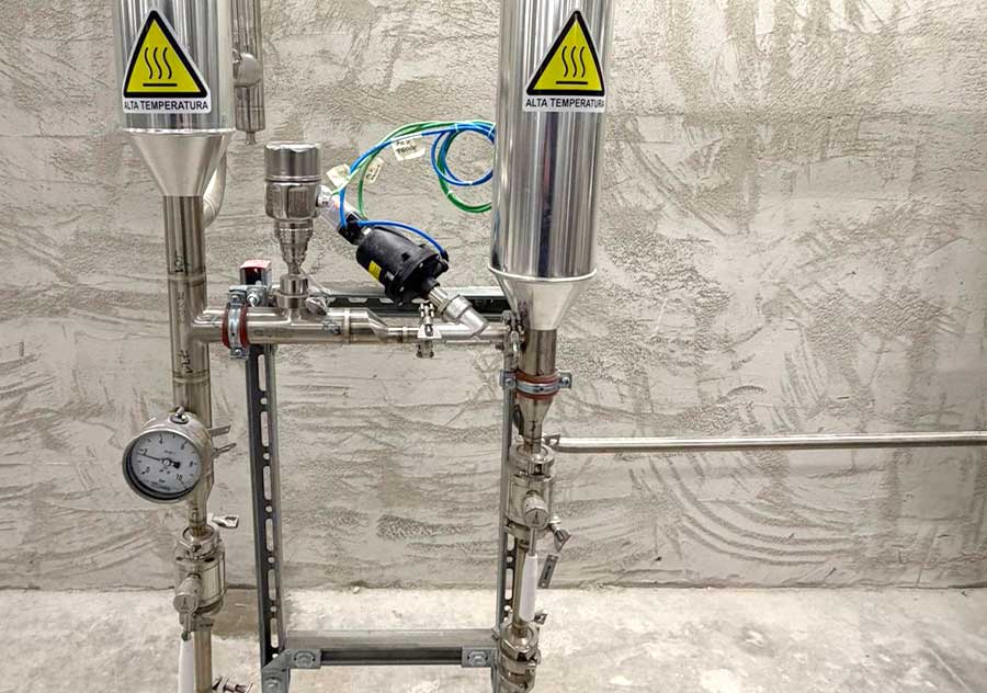 CLEAN UTILITIES DISTRIBUTION
PURE STEAM, COMPRESSED
AND NITROGEN